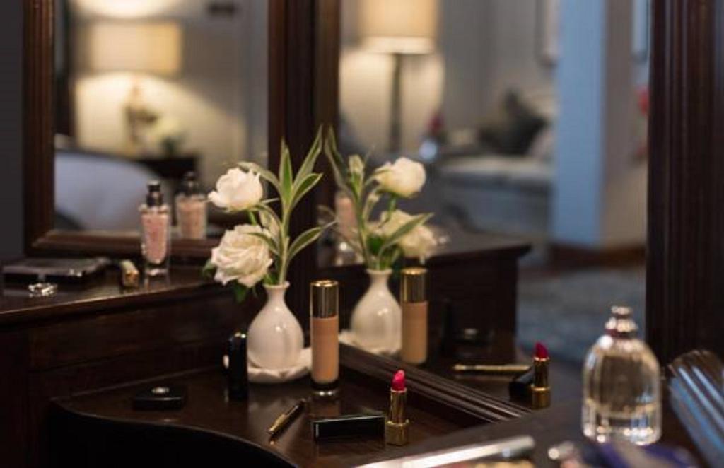 The Strand, Yangon Room photo